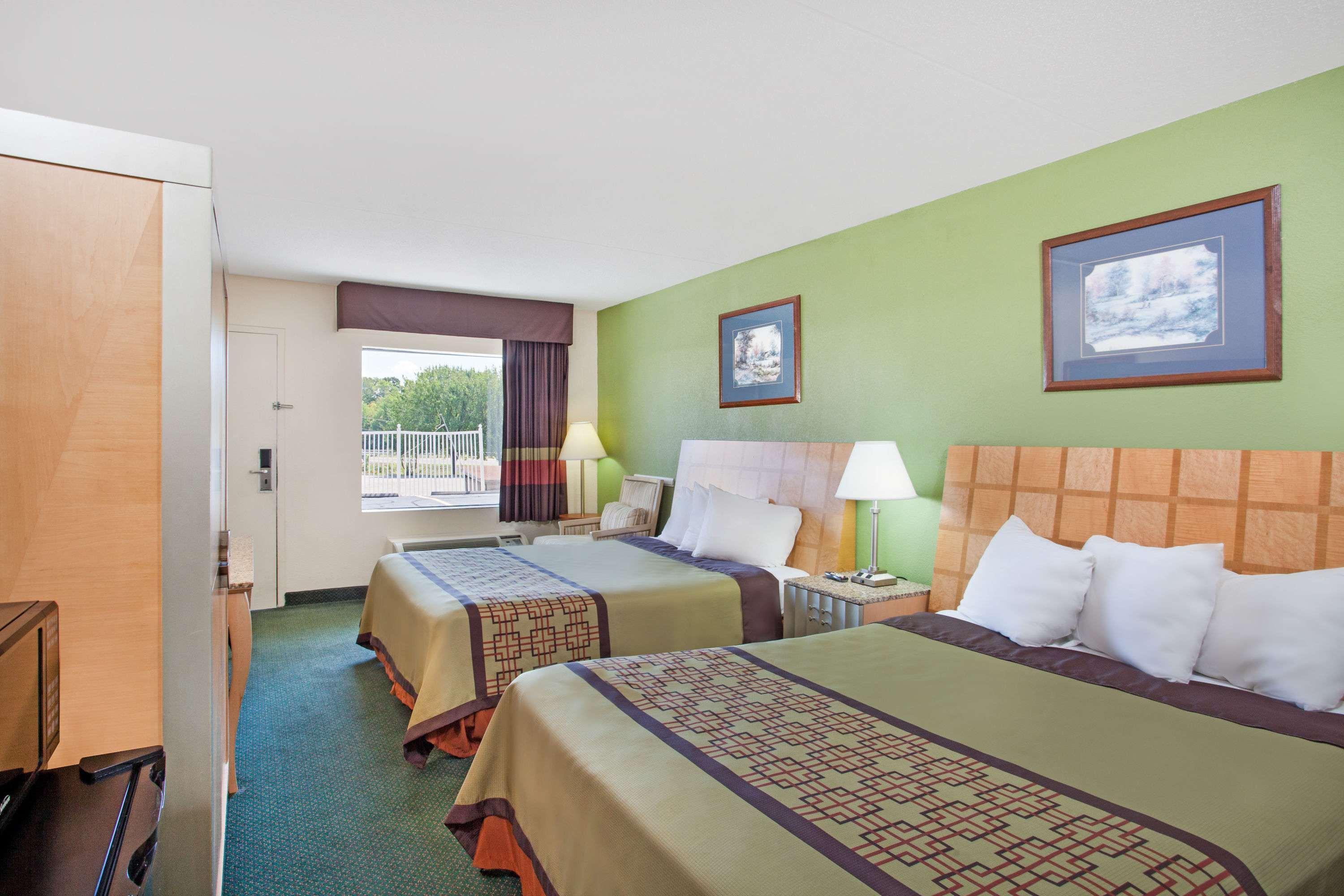 Days Inn By Wyndham Greeneville Exteriér fotografie