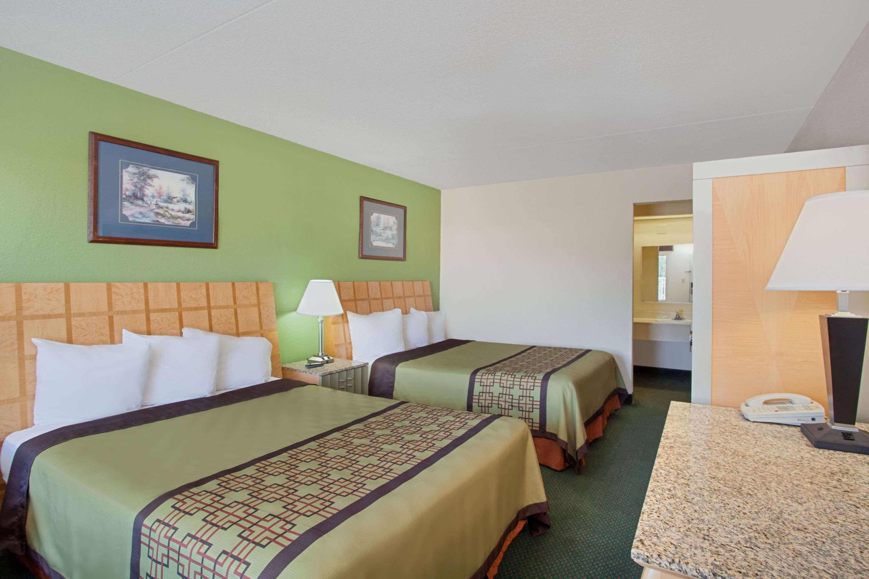Days Inn By Wyndham Greeneville Exteriér fotografie