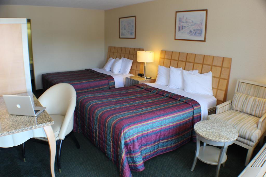Days Inn By Wyndham Greeneville Pokoj fotografie